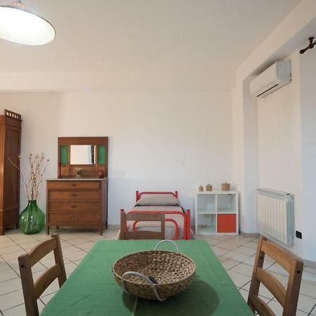 casa salice Hotel SantʼAlessio Siculo Esterno foto